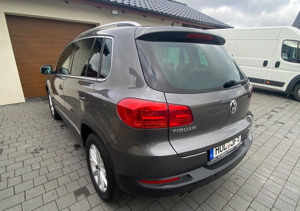 Volkswagen Tiguan cena 45900 przebieg: 152317, rok produkcji 2011 z Chełmno małe 497